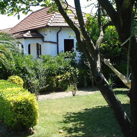 Casa De Marlaes *